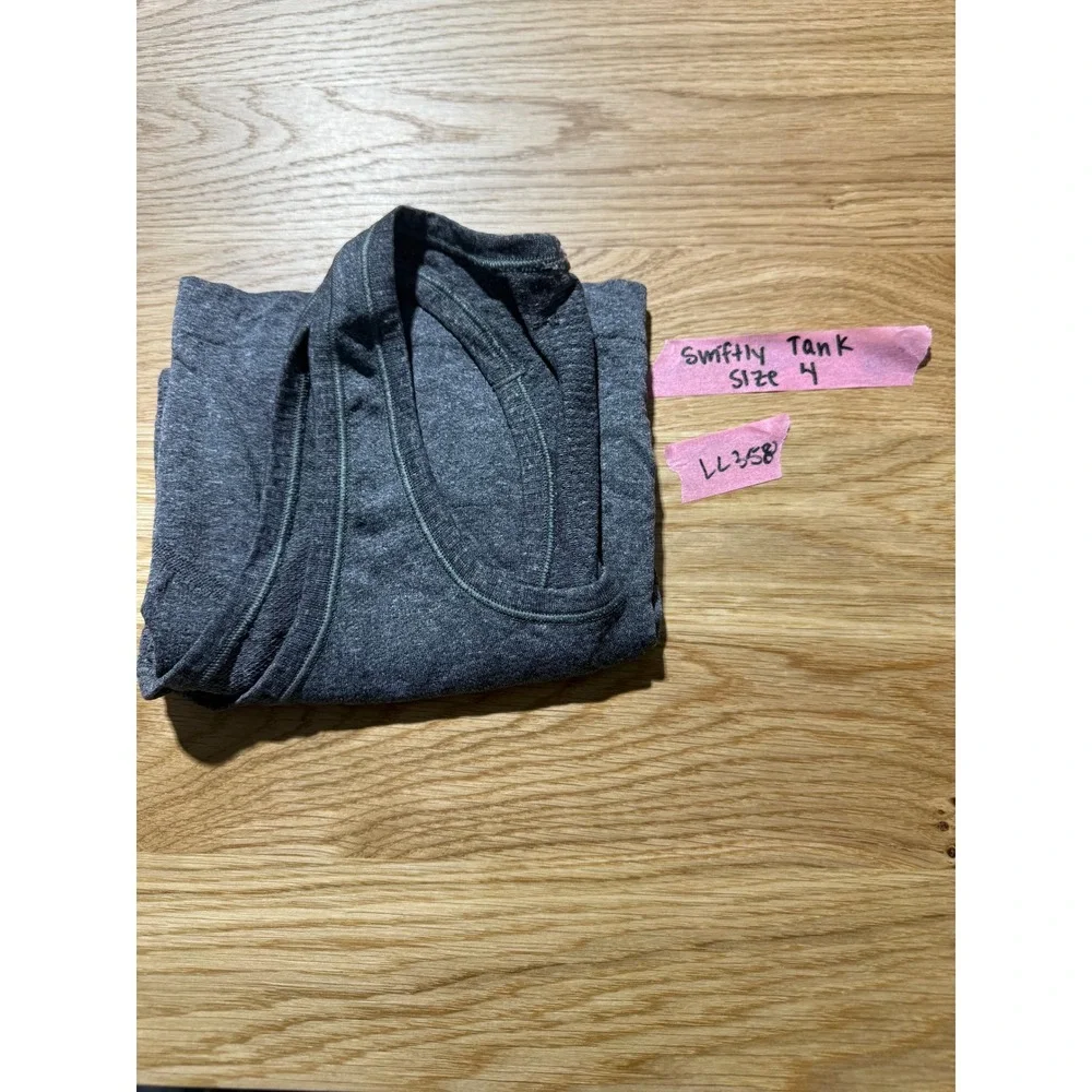 Lululemon Athletica Swiftly Tech Racerback Tank Top - Size 4